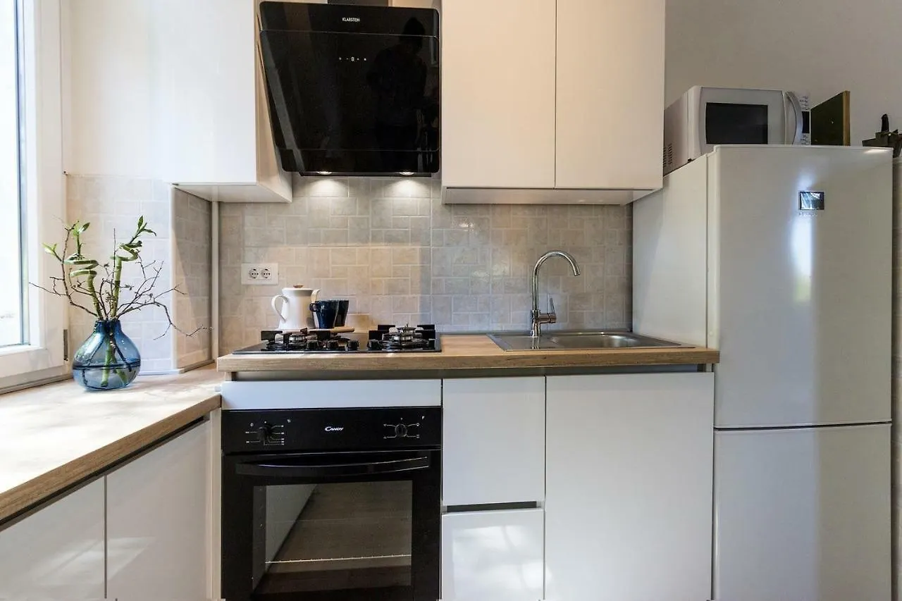 *** Lounge Terrace Apartment With The Harbour View / City Centre *** Пула 0*,