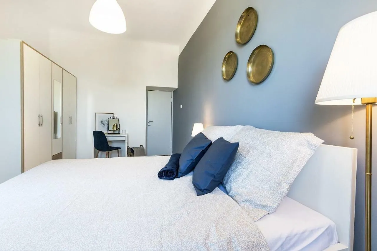 *** Lounge Terrace Apartment With The Harbour View / City Centre *** Πούλα Κροατία
